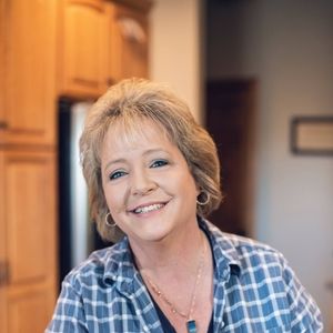 Meet your Posher, Joell